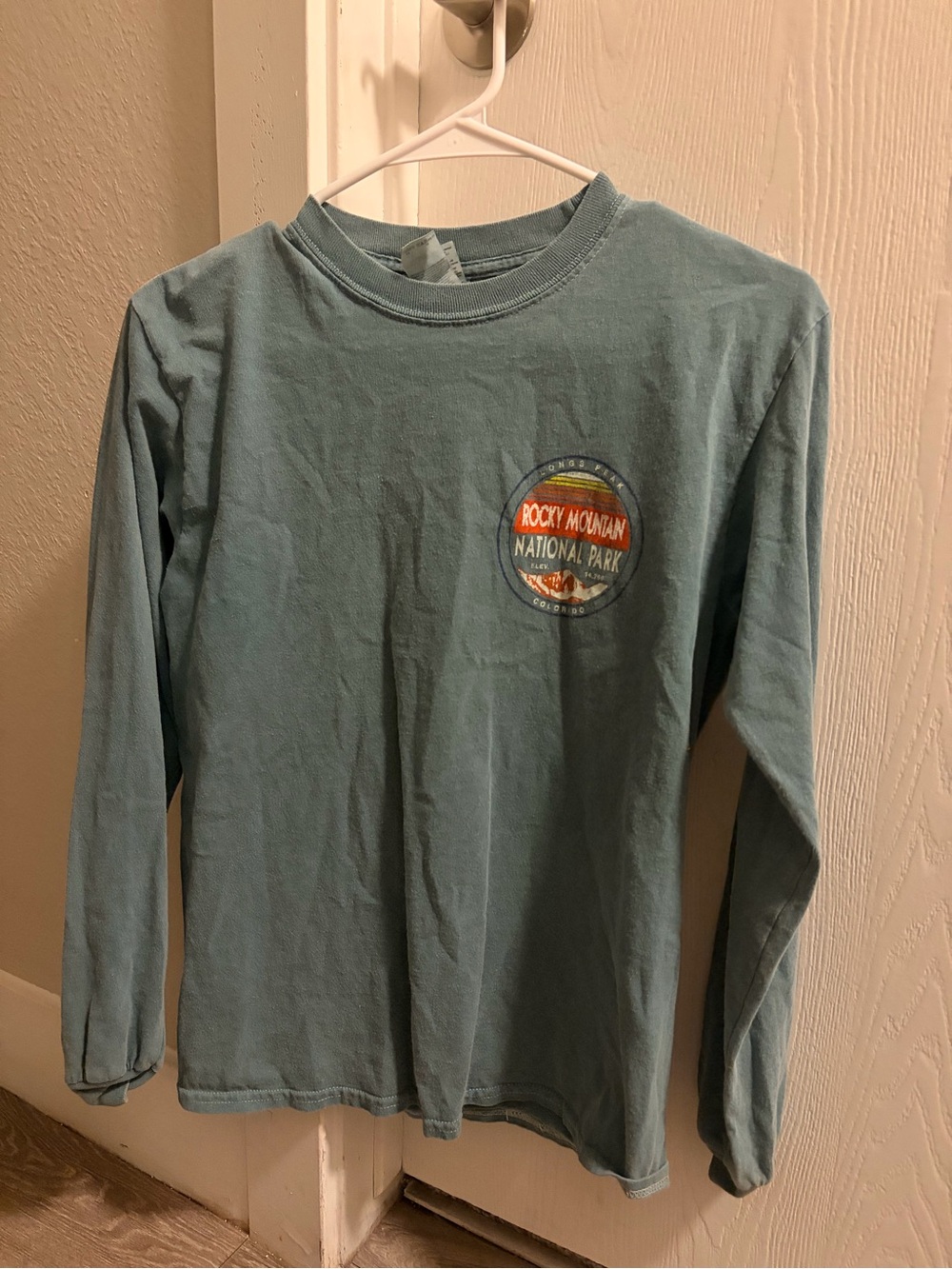 Rocky Mountain National Park Long-Sleeve Tee - Dusty Blue